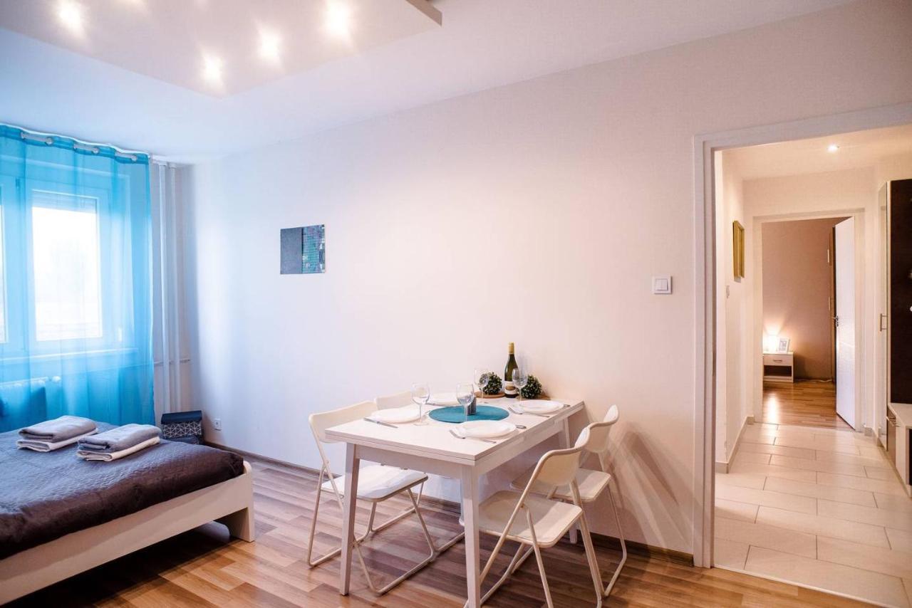 Peaceful, Cozy And New Apartment With Balcony Budapest Exteriör bild