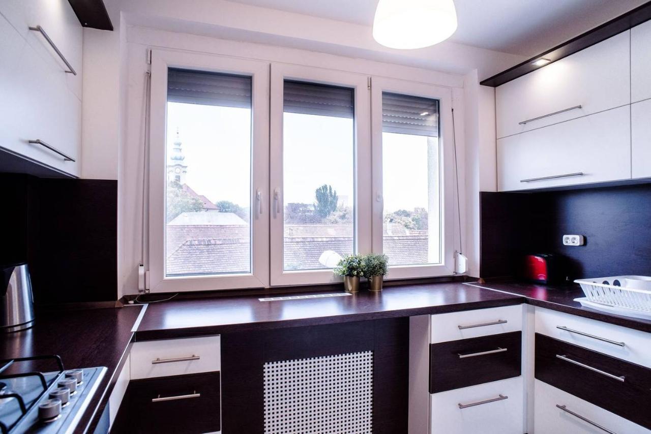 Peaceful, Cozy And New Apartment With Balcony Budapest Exteriör bild