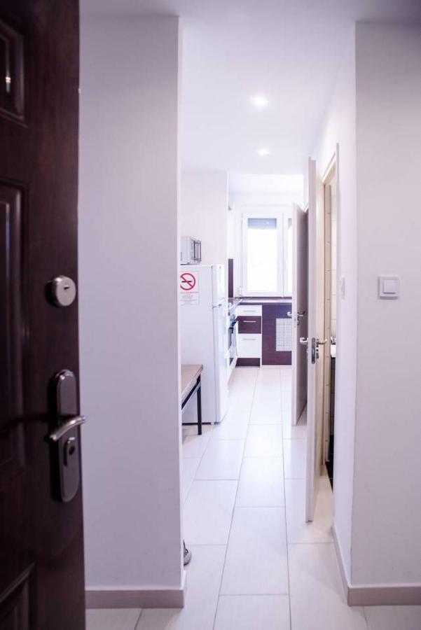 Peaceful, Cozy And New Apartment With Balcony Budapest Exteriör bild